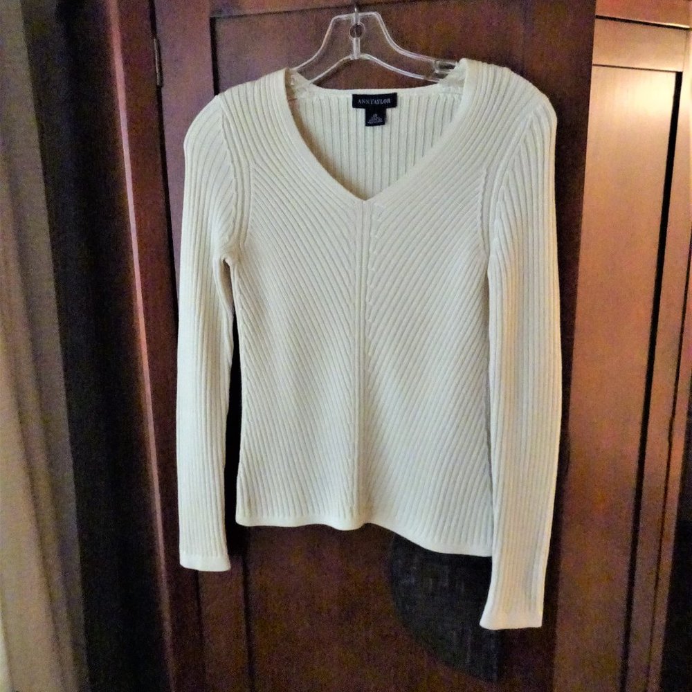 VTG Ann Taylor THICK Silk Unique design Ivory Sweater S